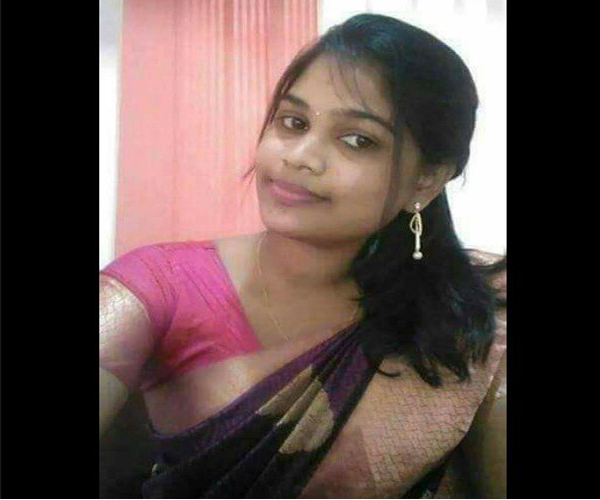 Indian Lucknow Girl Saloni Amble Whatsapp Number Chat Profile