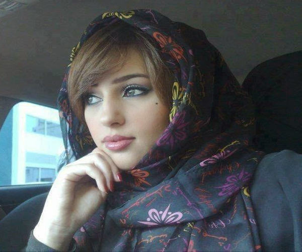 Arabic Dubai Girl Madiha Sabbag Whatsapp Number Marriage