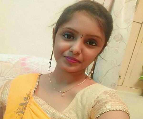 Gujarati Jamnagar Girl Rajeshri Acharya Whatsapp Number For Marriage
