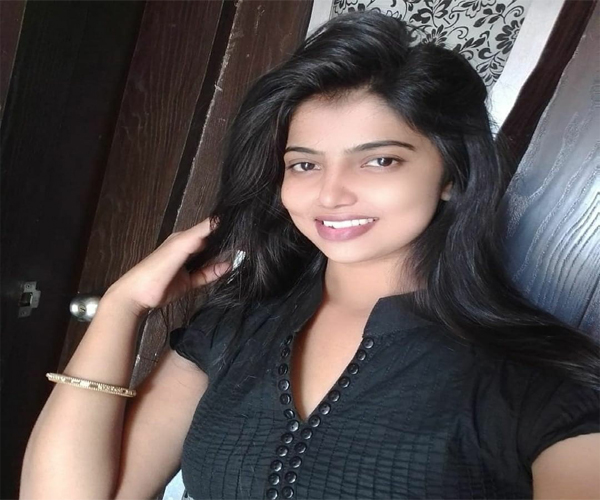 Kannada Girl Manini Raikar Whatsapp Number Marriage Friendship Online